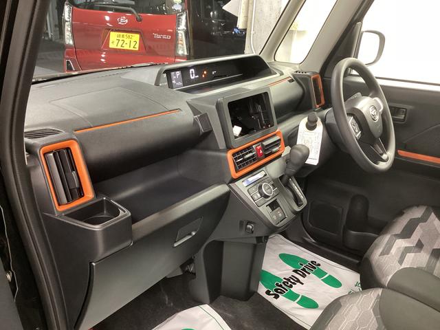 タントファンクロス衝突被害軽減ブレーキ　横滑り防止装置　オートハイビーム　アイドリングストップ　ステアリングスイッチ　オートライト　キーフリーシステム　オートエアコン　パノラマカメラ（岐阜県）の中古車