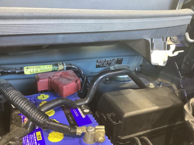 ムーヴXターボ SA衝突被害軽減ブレーキ 横滑り防止装置 アイドリングストップ ステアリングスイッチ オートライト キーフリーシステム オートエアコン ナビ バックカメラ マット バイザー(岐阜県)の中古車