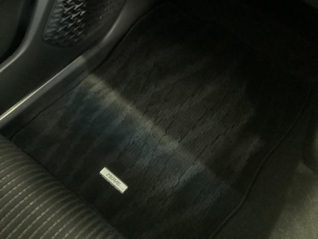 ムーヴカスタム　ＸリミテッドII　ＳＡIII衝突被害軽減ブレーキ　横滑り防止装置　オートハイビーム　アイドリングストップ　ステアリングスイッチ　オートライト　キーフリー　オートエアコン　ナビ　ドラレコ　パノラマカメラ　ＥＴＣ　マット　バイザー（岐阜県）の中古車