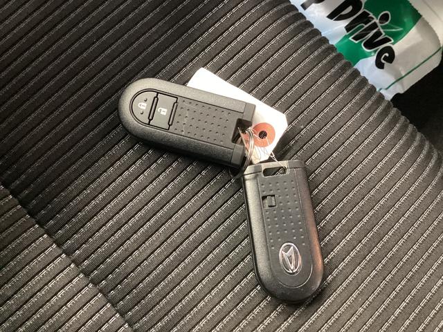 ムーヴカスタム　ＸリミテッドII　ＳＡIII衝突被害軽減ブレーキ　横滑り防止装置　オートハイビーム　アイドリングストップ　ステアリングスイッチ　オートライト　キーフリー　オートエアコン　ナビ　ドラレコ　パノラマカメラ　ＥＴＣ　マット　バイザー（岐阜県）の中古車