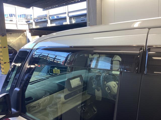 ムーヴキャンバスストライプスＧ衝突被害軽減ブレーキ　横滑り防止装置　オートハイビーム　アイドリングストップ　ステアリングスイッチ　オートライト　キーフリーシステム　オートエアコン　ナビ　ドラレコ　バックカメラ　マット　バイザー（岐阜県）の中古車