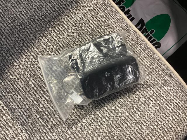 ムーヴキャンバスストライプスＧ衝突被害軽減ブレーキ　横滑り防止装置　オートハイビーム　アイドリングストップ　ステアリングスイッチ　オートライト　キーフリーシステム　オートエアコン　ナビ　ドラレコ　バックカメラ　マット　バイザー（岐阜県）の中古車