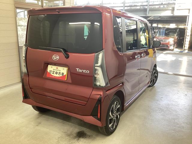 タントカスタムＸ衝突被害軽減ブレーキ　横滑り防止装置　オートハイビーム　アイドリングストップ　ステアリングスイッチ　オートライト　キーフリーシステム　オートエアコン　ディスプレイオーディオ　バックカメラ（岐阜県）の中古車