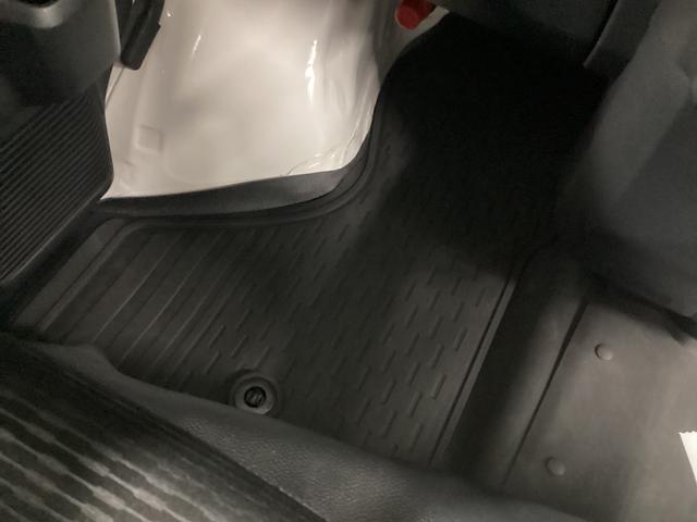 ハイゼットカーゴＤＸ衝突被害軽減ブレーキ　横滑り防止装置　２ＷＤ　ＣＶＴ　エアコン　パワステ　ラジオ　オートハイビーム　アイドリングストップ　オートライト　マット　バイザー（岐阜県）の中古車