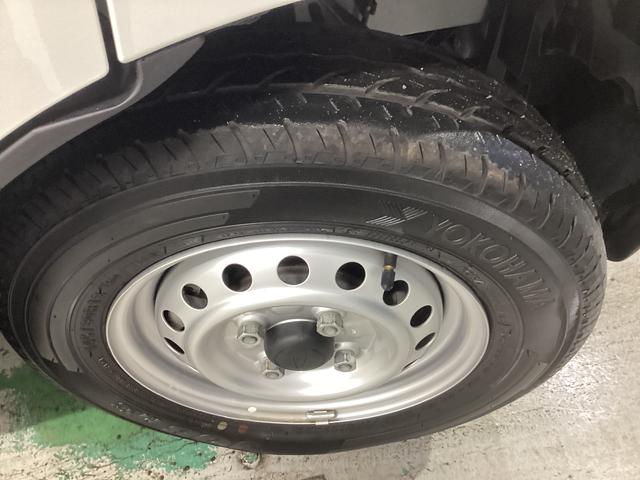 ハイゼットカーゴＤＸ衝突被害軽減ブレーキ　横滑り防止装置　２ＷＤ　ＣＶＴ　エアコン　パワステ　ラジオ　オートハイビーム　アイドリングストップ　オートライト　マット　バイザー（岐阜県）の中古車