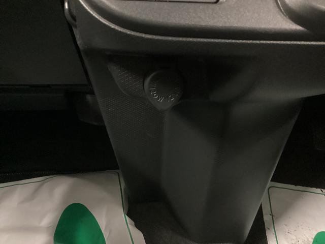 タントファンクロスターボ衝突被害軽減ブレーキ　横滑り防止装置　オートハイビーム　アイドリングストップ　ステアリングスイッチ　オートライト　キーフリー　オートエアコン　ナビ　ドラレコ　パノラマカメラ　ＥＴＣ　マットバイザー（岐阜県）の中古車