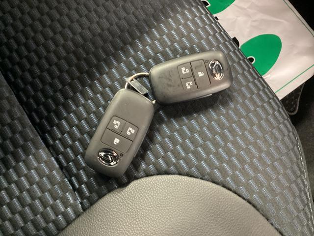 タントカスタムＸ衝突被害軽減ブレーキ　横滑り防止装置　オートハイビーム　アイドリングストップ　ステアリングスイッチ　オートライト　キーフリーシステム　オートエアコン　パノラマカメラ　マット　バイザー（岐阜県）の中古車