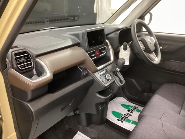 ムーヴＧ衝突被害軽減ブレーキ　横滑り防止装置　オートハイビーム　アイドリングストップ　ステアリングスイッチ　オートライト　キーフリーシステム　オートエアコン　バックカメラ　マット（岐阜県）の中古車