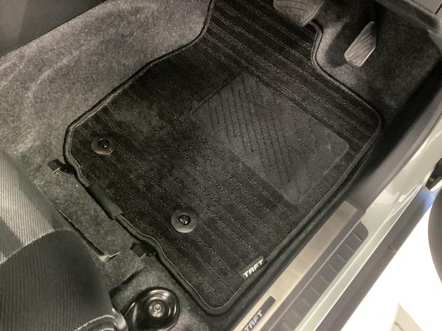 タフトG クロムベンチャー衝突被害軽減ブレーキ 横滑り防止装置 4WD オートハイビーム アイドリングストップ ステアリングスイッチ オートライト キーフリーシステム モニター付きオーディオ パノラマカメラ マット バイザー(岐阜県)の中古車