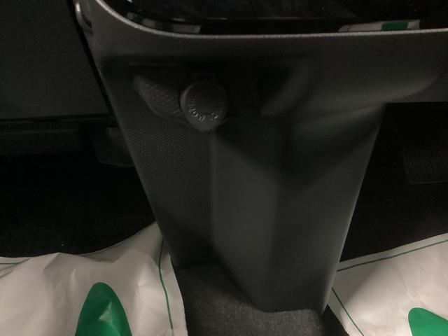 タントカスタムＸ衝突被害軽減ブレーキ　横滑り防止装置　オートハイビーム　アイドリングストップ　ステアリングスイッチ　オートライト　キーフリーシステム　オートエアコン　パノラマカメラ（岐阜県）の中古車