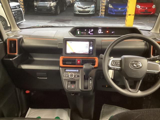 タントファンクロス衝突被害軽減ブレーキ　横滑り防止装置　オートハイビーム　アイドリングストップ　ステアリングスイッチ　オートライト　キーフリーシステム　オートエアコン　ナビ　ドラレコ　パノラマカメラ　ＥＴＣ　マット（岐阜県）の中古車