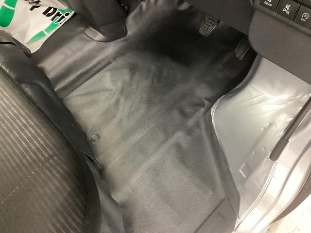 ハイゼットカーゴＤＸ衝突被害軽減ブレーキ　横滑り防止装置　４ＷＤ　ＣＶＴ　エアコン　パワステ　ラジオ　オートハイビーム　アイドリングストップ　オートライト（岐阜県）の中古車