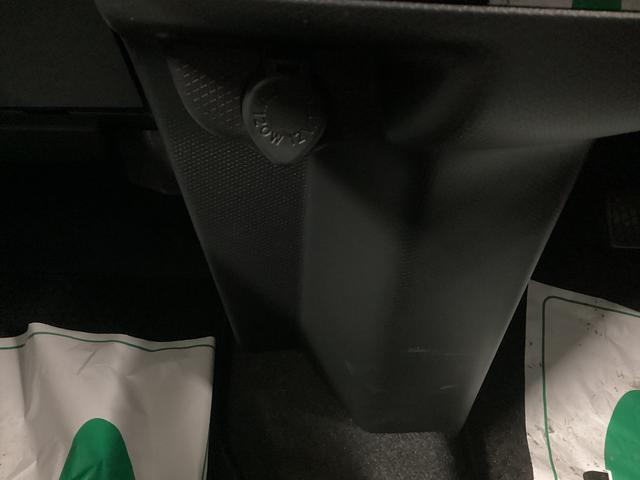 タントカスタムＸ衝突被害軽減ブレーキ　横滑り防止装置　オートハイビーム　アイドリングストップ　ステアリングスイッチ　オートライト　キーフリーシステム　オートエアコン　パノラマカメラ　マット　バイザー（岐阜県）の中古車