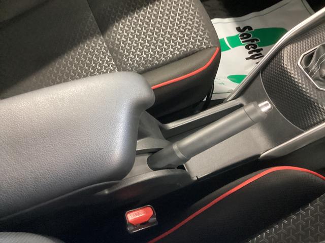 ロッキーＧ衝突被害軽減ブレーキ　横滑り防止装置　オートハイビーム　アイドリングストップ　ステアリングスイッチ　オートライト　キーフリーシステム　オートエアコン　ＣＤチューナー　ＥＴＣ　マット　バイザー（岐阜県）の中古車