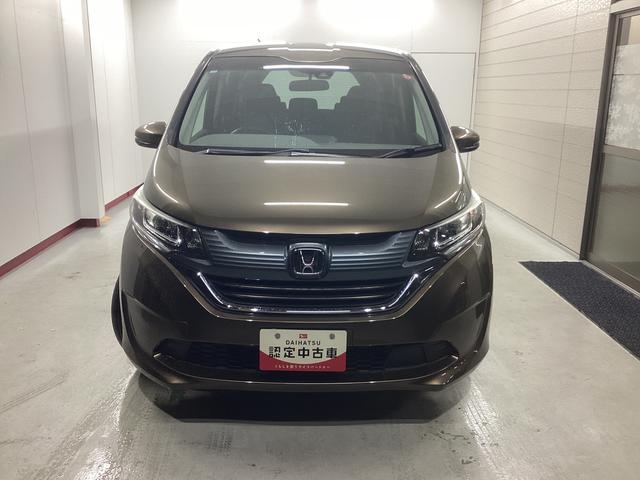 フリードＧ・ホンダセンシング衝突被害軽減ブレーキ　横滑り防止装置　アイドリングストップ　ステアリングスイッチ　オートライト　キーフリーシステム　オートエアコン　ナビ　バックカメラ　ＥＴＣ　マット　バイザー（岐阜県）の中古車