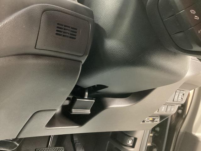 フリードＧ・ホンダセンシング衝突被害軽減ブレーキ　横滑り防止装置　アイドリングストップ　ステアリングスイッチ　オートライト　キーフリーシステム　オートエアコン　ナビ　バックカメラ　ＥＴＣ　マット　バイザー（岐阜県）の中古車