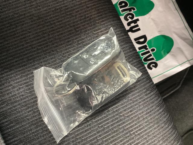 ムーヴＲＳ衝突被害軽減ブレーキ　横滑り防止装置　オートハイビーム　アイドリングストップ　ステアリングスイッチ　オートライト　キーフリーシステム　オートエアコン　バックカメラ　マット（岐阜県）の中古車