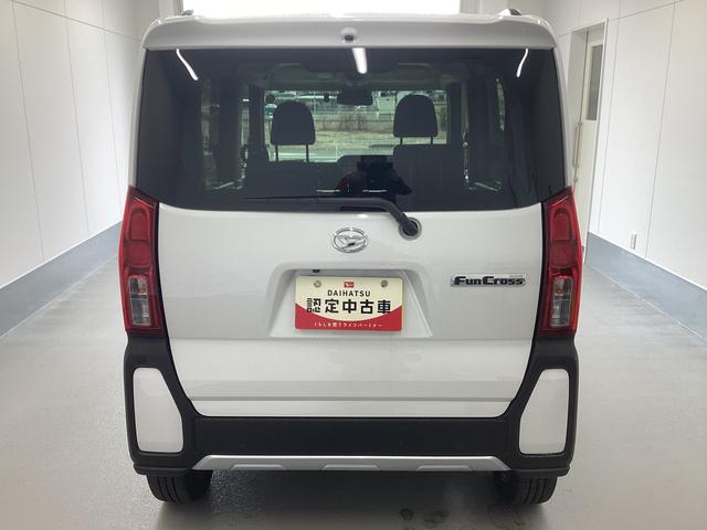 タントファンクロスターボ衝突被害軽減ブレーキ　横滑り防止装置　オートハイビーム　アイドリングストップ　ステアリングスイッチ　オートライト　キーフリーシステム　オートエアコン　ナビ　ドラレコ　パノラマカメラ　ＥＴＣ（岐阜県）の中古車