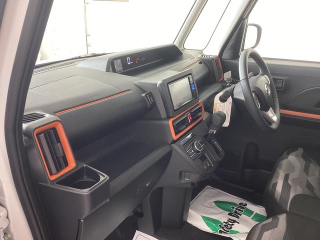 タントファンクロスターボ衝突被害軽減ブレーキ　横滑り防止装置　オートハイビーム　アイドリングストップ　ステアリングスイッチ　オートライト　キーフリーシステム　オートエアコン　ナビ　ドラレコ　パノラマカメラ　ＥＴＣ（岐阜県）の中古車