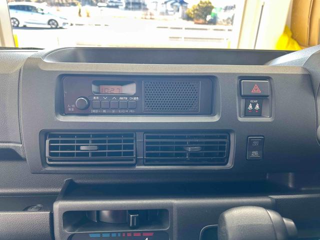 ハイゼットカーゴＤＸ衝突被害軽減ブレーキ　横滑り防止装置　４ＷＤ　ＣＶＴ　エアコン　パワステ　ラジオ　オートハイビーム　アイドリングストップ　オートライト（岐阜県）の中古車