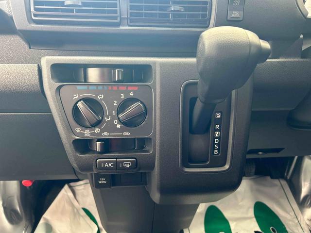 ハイゼットカーゴＤＸ衝突被害軽減ブレーキ　横滑り防止装置　４ＷＤ　ＣＶＴ　エアコン　パワステ　ラジオ　オートハイビーム　アイドリングストップ　オートライト（岐阜県）の中古車