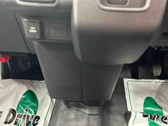 ハイゼットカーゴＤＸ衝突被害軽減ブレーキ　横滑り防止装置　４ＷＤ　ＣＶＴ　エアコン　パワステ　ラジオ　オートハイビーム　アイドリングストップ　オートライト（岐阜県）の中古車