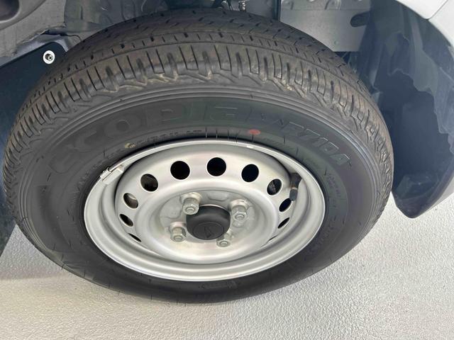 ハイゼットカーゴＤＸ衝突被害軽減ブレーキ　横滑り防止装置　４ＷＤ　ＣＶＴ　エアコン　パワステ　ラジオ　オートハイビーム　アイドリングストップ　オートライト（岐阜県）の中古車