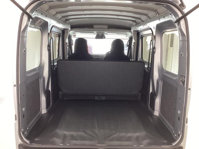 ハイゼットカーゴＤＸ衝突被害軽減ブレーキ　横滑り防止装置　４ＷＤ　ＣＶＴ　エアコン　パワステ　ラジオ　オートハイビーム　アイドリングストップ　オートライト　マット（岐阜県）の中古車