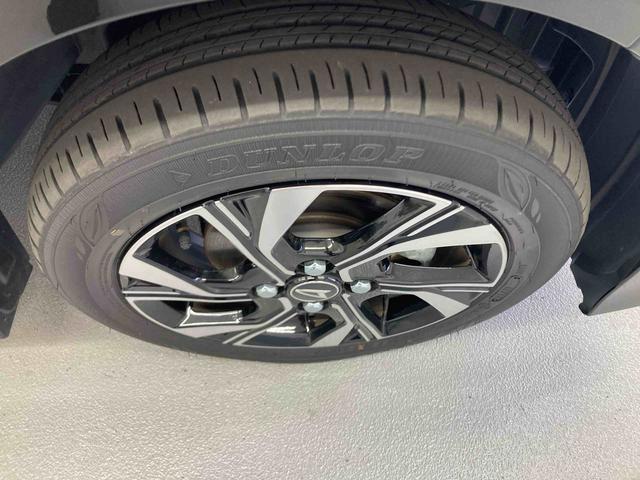 タントカスタムＸ衝突被害軽減ブレーキ　横滑り防止装置　４ＷＤ　オートハイビーム　アイドリングストップ　ステアリングスイッチ　オートライト　キーフリー　オートエアコン　ナビ　ドラレコ　パノラマカメラ　ＥＴＣ　マット（岐阜県）の中古車