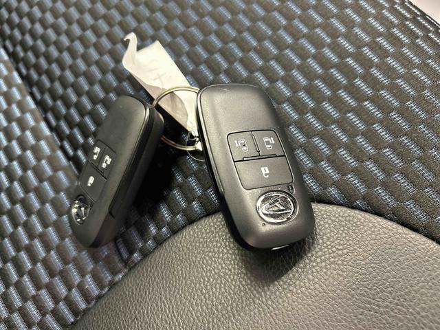 タントカスタムＲＳ衝突被害軽減ブレーキ　横滑り防止装置　オートハイビーム　アイドリングストップ　ステアリングスイッチ　オートライト　キーフリー　オートエアコン　ナビ　ドラレコ　パノラマカメラ　ＥＴＣ　マット　バイザー（岐阜県）の中古車