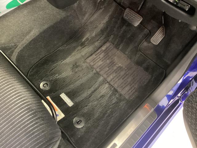 ムーヴカスタム　ＲＳ　ＳＡII衝突被害軽減ブレーキ　横滑り防止装置　４ＷＤ　アイドリングストップ　ステアリングスイッチ　オートライト　キーフリーシステム　オートエアコン　ナビ　ドラレコ　バックカメラ　ＥＴＣ　マット　バイザー（岐阜県）の中古車