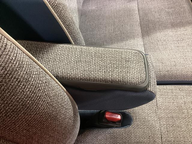 ムーヴキャンバスストライプスＧ衝突被害軽減ブレーキ　横滑り防止装置　４ＷＤ　オートハイビーム　アイドリングストップ　ステアリングスイッチ　オートライト　キーフリー　オートエアコン　ナビ　ドラレコ　バックカメラ　ＥＴＣ　マット（岐阜県）の中古車