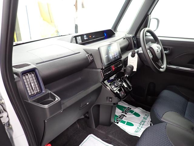 タントカスタムＸ衝突被害軽減ブレーキ　横滑り防止装置　オートハイビーム　アイドリングストップ　ステアリングスイッチ　オートライト　キーフリーシステム　オートエアコン　ディスプレイオーディオ　バックカメラ（岐阜県）の中古車