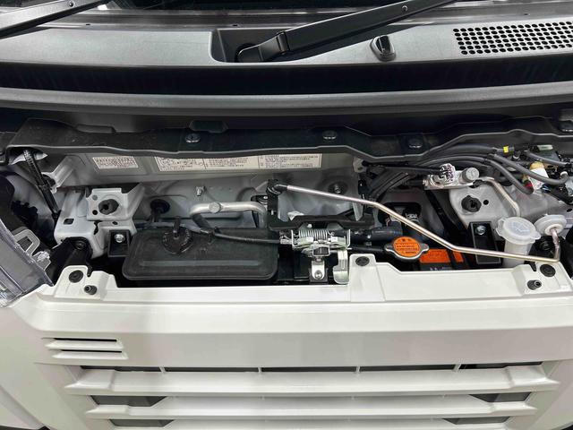 ハイゼットカーゴＤＸ衝突被害軽減ブレーキ　横滑り防止装置　４ＷＤ　ＣＶＴ　エアコン　パワステ　ラジオ　オートハイビーム　アイドリングストップ　オートライト　キーレス　マット（岐阜県）の中古車