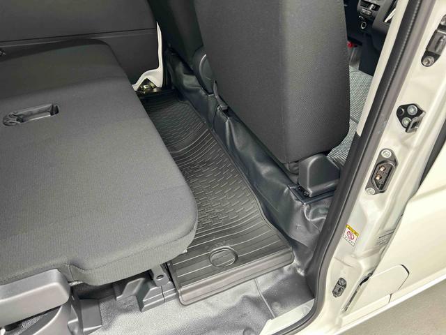 ハイゼットカーゴＤＸ衝突被害軽減ブレーキ　横滑り防止装置　４ＷＤ　ＣＶＴ　エアコン　パワステ　ラジオ　オートハイビーム　アイドリングストップ　オートライト　キーレス　マット（岐阜県）の中古車