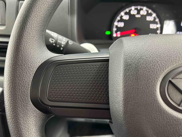 ハイゼットカーゴＤＸ衝突被害軽減ブレーキ　横滑り防止装置　４ＷＤ　ＣＶＴ　エアコン　パワステ　ラジオ　オートハイビーム　アイドリングストップ　オートライト　キーレス　マット（岐阜県）の中古車