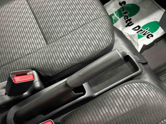 ハイゼットカーゴＤＸ衝突被害軽減ブレーキ　横滑り防止装置　４ＷＤ　ＣＶＴ　エアコン　パワステ　ラジオ　オートハイビーム　アイドリングストップ　オートライト　キーレス　マット（岐阜県）の中古車