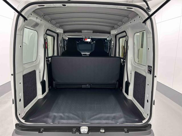 ハイゼットカーゴDX衝突被害軽減ブレーキ 横滑り防止装置 4WD CVT エアコン パワステ ラジオ オートハイビーム アイドリングストップ オートライト(岐阜県)の中古車