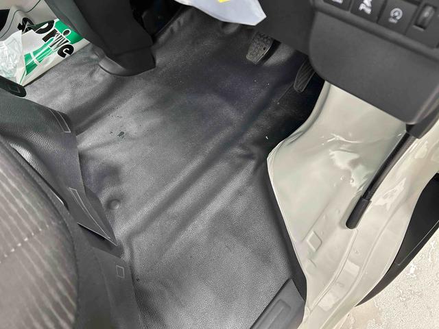 ハイゼットカーゴDX衝突被害軽減ブレーキ 横滑り防止装置 4WD CVT エアコン パワステ ラジオ オートハイビーム アイドリングストップ オートライト(岐阜県)の中古車