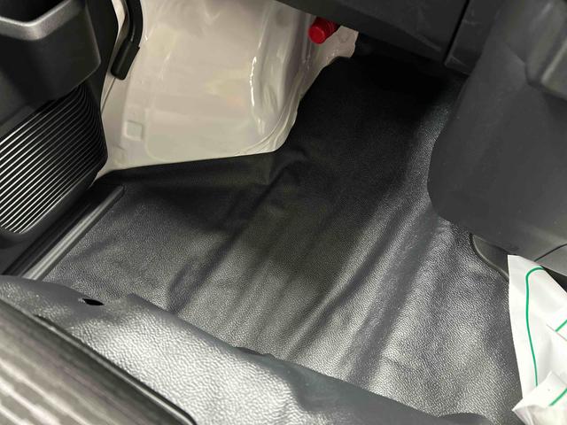 ハイゼットカーゴDX衝突被害軽減ブレーキ 横滑り防止装置 4WD CVT エアコン パワステ ラジオ オートハイビーム アイドリングストップ オートライト(岐阜県)の中古車