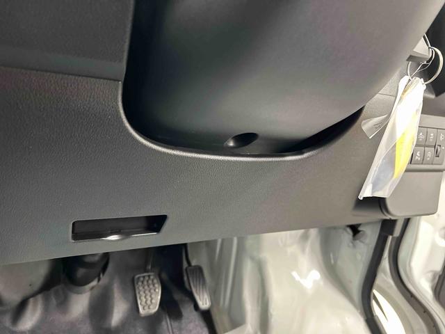 ハイゼットカーゴDX衝突被害軽減ブレーキ 横滑り防止装置 4WD CVT エアコン パワステ ラジオ オートハイビーム アイドリングストップ オートライト(岐阜県)の中古車