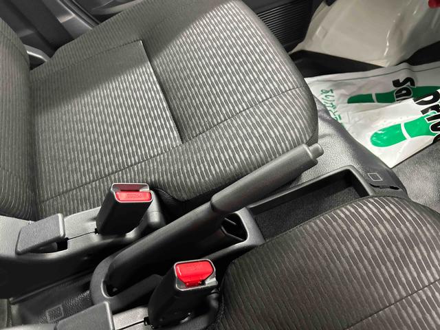 ハイゼットカーゴDX衝突被害軽減ブレーキ 横滑り防止装置 4WD CVT エアコン パワステ ラジオ オートハイビーム アイドリングストップ オートライト(岐阜県)の中古車