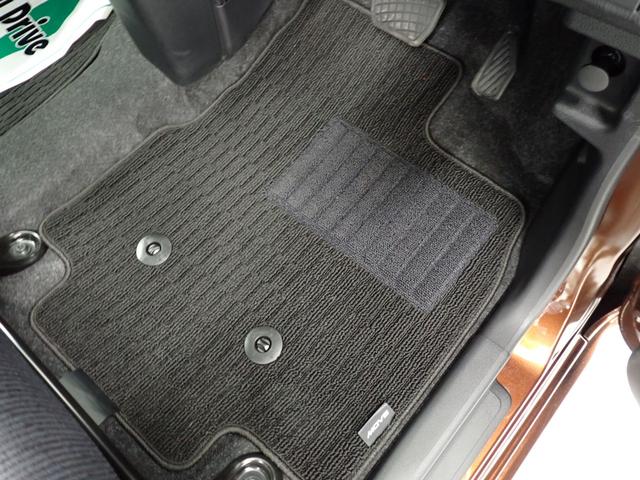 ムーヴＲＳ衝突被害軽減ブレーキ　横滑り防止装置　オートハイビーム　アイドリングストップ　ステアリングスイッチ　オートライト　キーフリーシステム　オートエアコン　バックカメラ　マット（岐阜県）の中古車