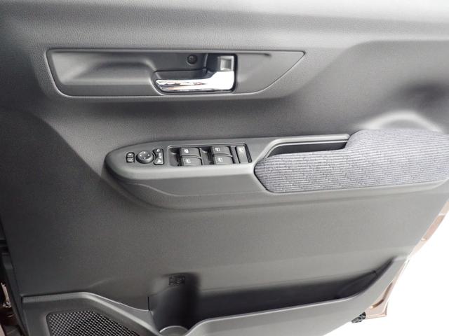 ムーヴＲＳ衝突被害軽減ブレーキ　横滑り防止装置　オートハイビーム　アイドリングストップ　ステアリングスイッチ　オートライト　キーフリーシステム　オートエアコン　バックカメラ　マット（岐阜県）の中古車