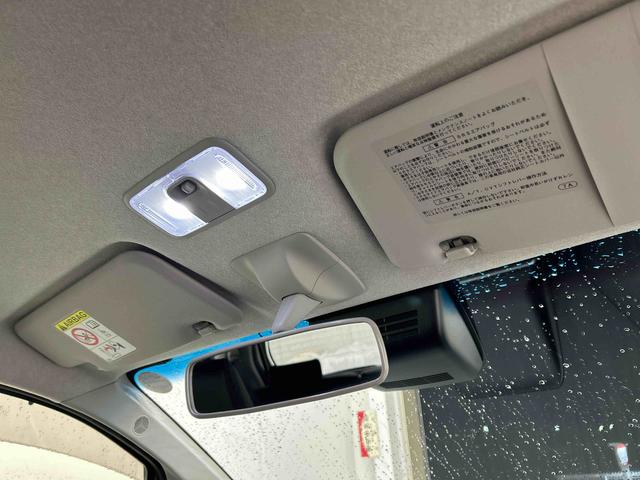 ムーヴカスタム　Ｘリミテッド　ＳＡIII衝突被害軽減ブレーキ　横滑り防止装置　オートハイビーム　アイドリングストップ　ステアリングスイッチ　オートライト　キーフリーシステム　オートエアコン　社外ナビ　バックカメラ　マット　バイザー（岐阜県）の中古車