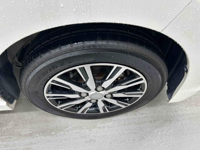 ムーヴカスタム　Ｘリミテッド　ＳＡIII衝突被害軽減ブレーキ　横滑り防止装置　オートハイビーム　アイドリングストップ　ステアリングスイッチ　オートライト　キーフリーシステム　オートエアコン　社外ナビ　バックカメラ　マット　バイザー（岐阜県）の中古車