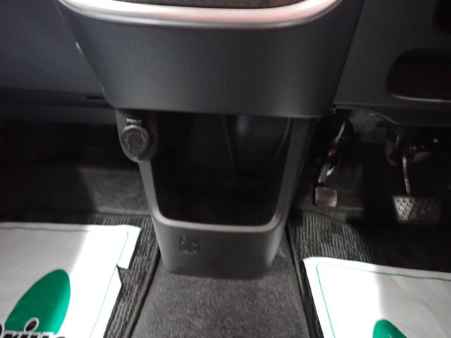 ムーヴカスタム XリミテッドII SAIII衝突被害軽減ブレーキ 横滑り防止装置 4WD オートハイビーム アイドリングストップ ステアリングスイッチ オートライト キーフリー オートエアコン ナビ パノラマカメラ ETC マット バイザー(岐阜県)の中古車