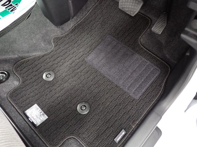 ムーヴＸ衝突被害軽減ブレーキ　横滑り防止装置　オートハイビーム　アイドリングストップ　ステアリングスイッチ　オートライト　キーフリーシステム　オートエアコン　マット（岐阜県）の中古車