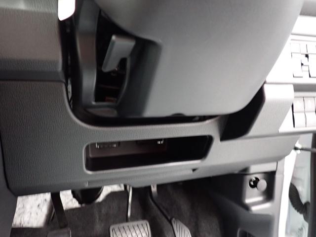 ムーヴＸ衝突被害軽減ブレーキ　横滑り防止装置　オートハイビーム　アイドリングストップ　ステアリングスイッチ　オートライト　キーフリーシステム　オートエアコン　マット（岐阜県）の中古車