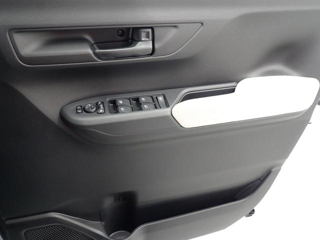 ムーヴＸ衝突被害軽減ブレーキ　横滑り防止装置　オートハイビーム　アイドリングストップ　ステアリングスイッチ　オートライト　キーフリーシステム　オートエアコン　マット（岐阜県）の中古車